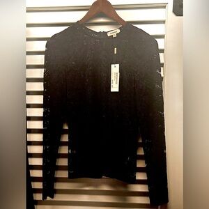 NWT L’agence Crew long slv lace top. Zipper closure in back.